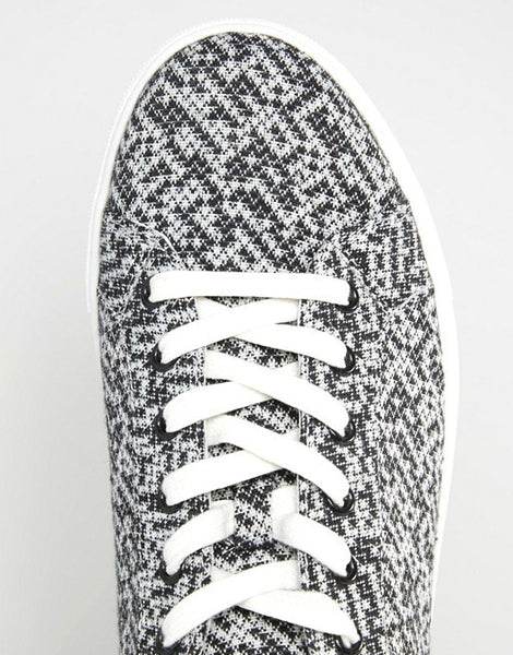 Snickers - Knited print [powr-countdown-timer id=bcc3cb91_1480934262]